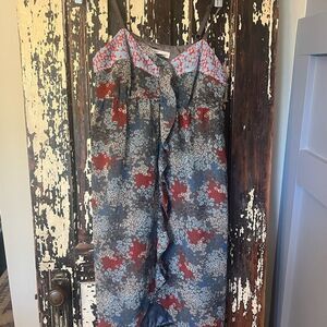 Kensie summer cute lightweight Floral Ruffle Dress in Red and Gray. Size small.